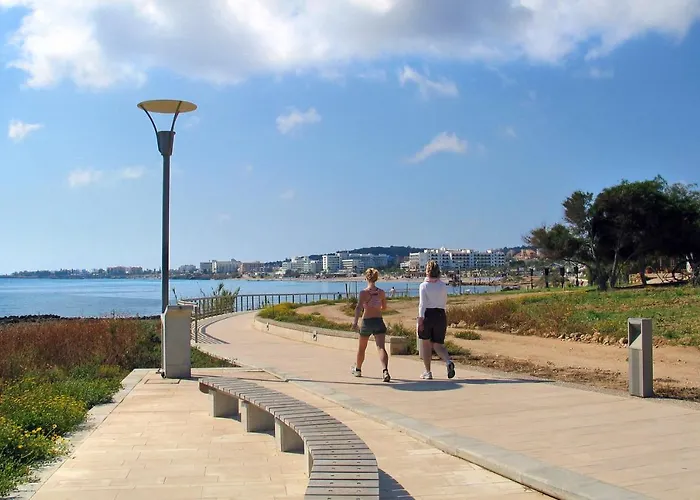 Queen Alexandra Protaras