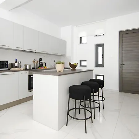 Queen Alexandra Βίλα