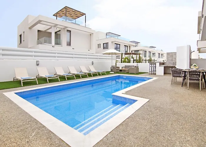 Queen Alexandra 프로타라스